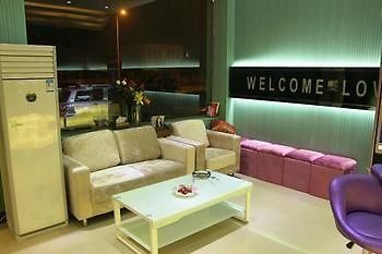 Zhengzhou Love Theme Hotel 祭城镇 外观 照片