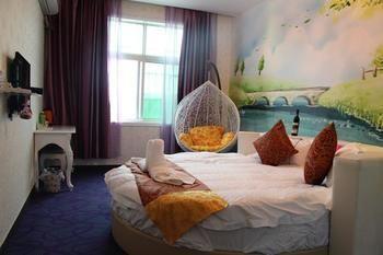 Zhengzhou Love Theme Hotel 祭城镇 外观 照片