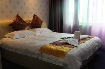 Zhengzhou Love Theme Hotel 祭城镇 外观 照片