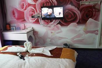 Zhengzhou Love Theme Hotel 祭城镇 外观 照片